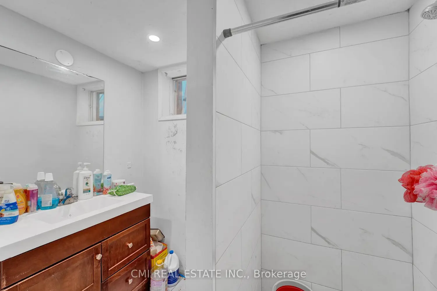 Additional image 17 of 1337 Tudor Crescent