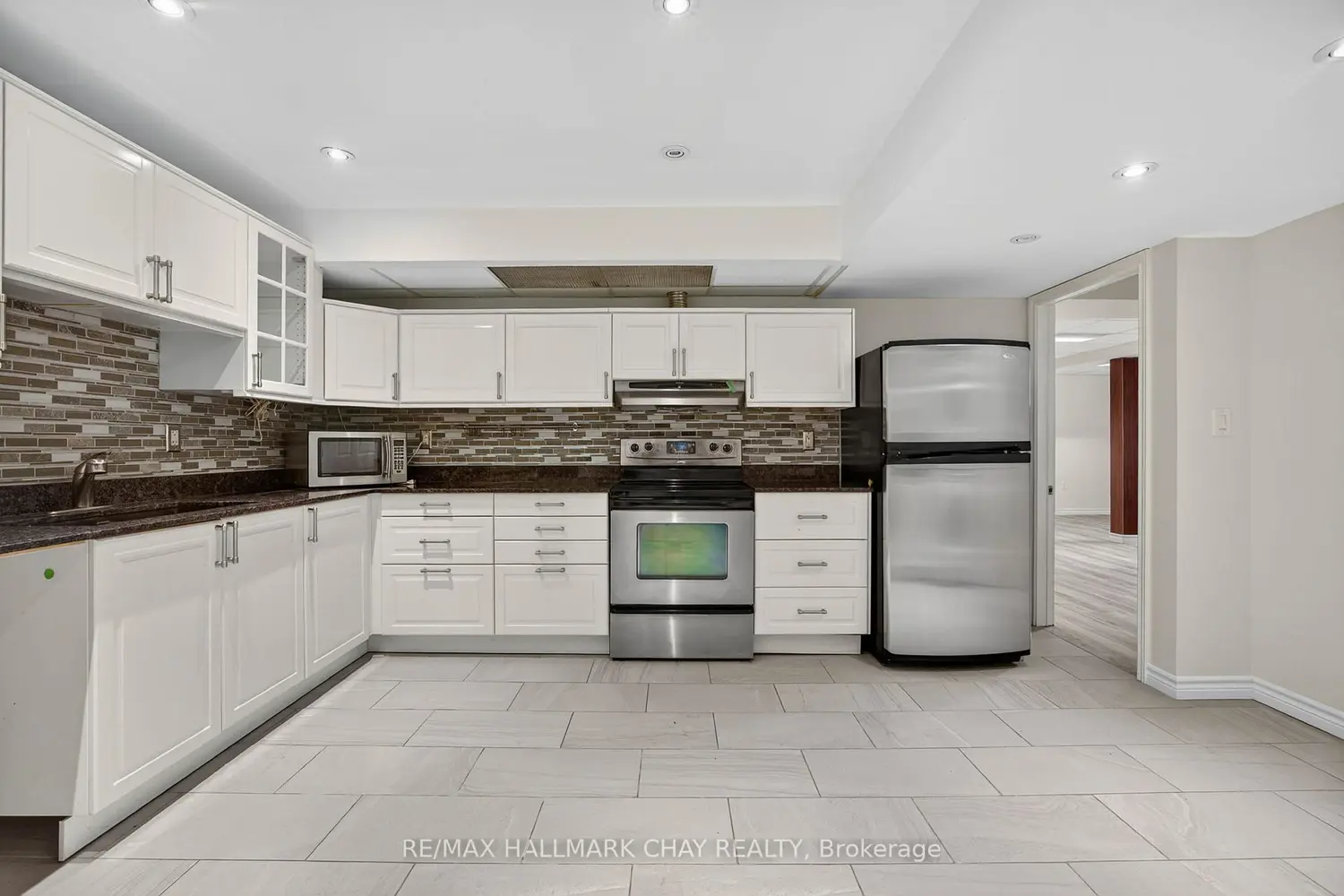 Additional image 12 of 7950 8Th Line