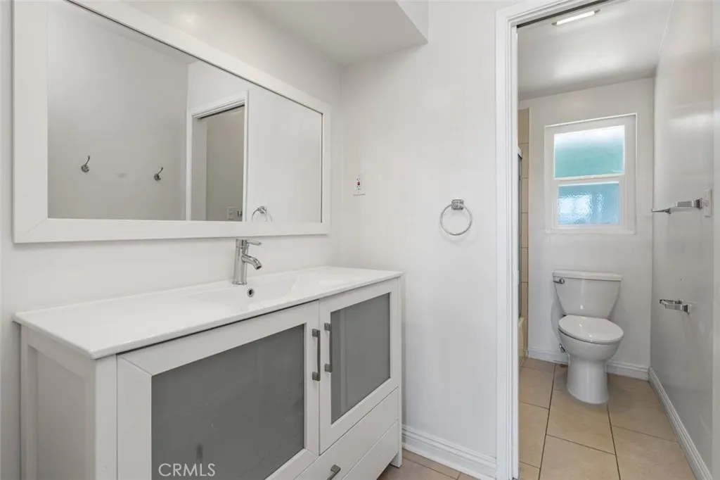 Additional image 12 of 21801 Providencia St, Woodland Hills, CA 91364