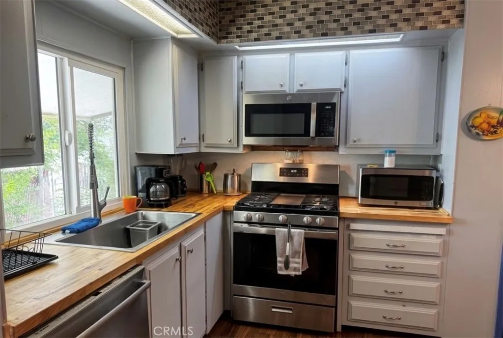 Additional image 7 of 13870 Rodeo Dr, Victorville, CA 92395