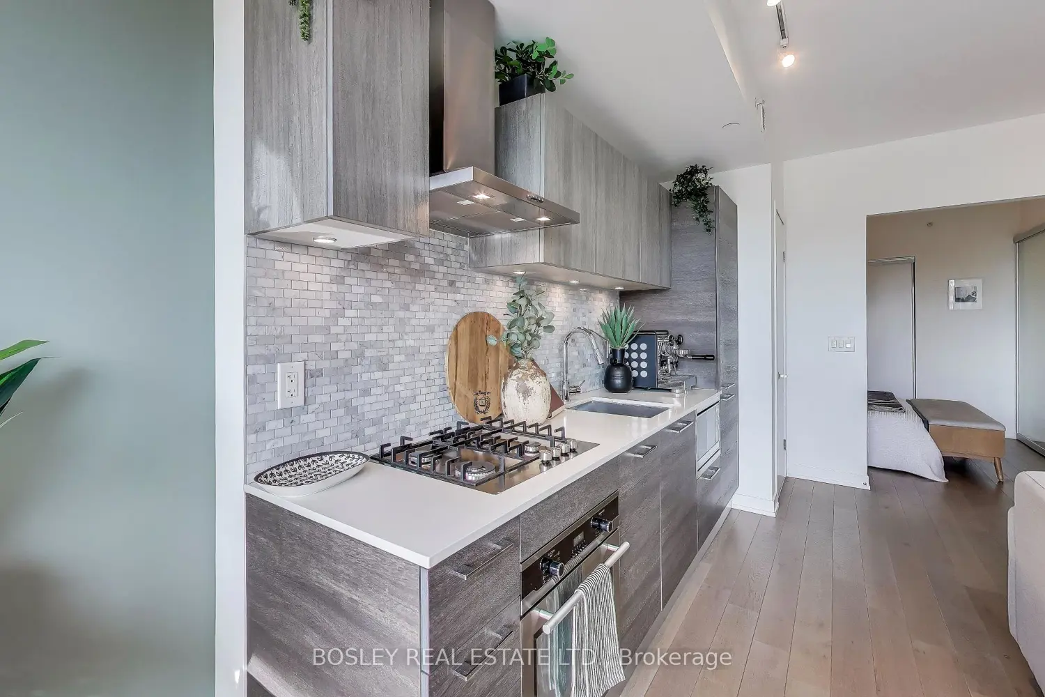 Additional image 13 of 530 Indian Grove 416