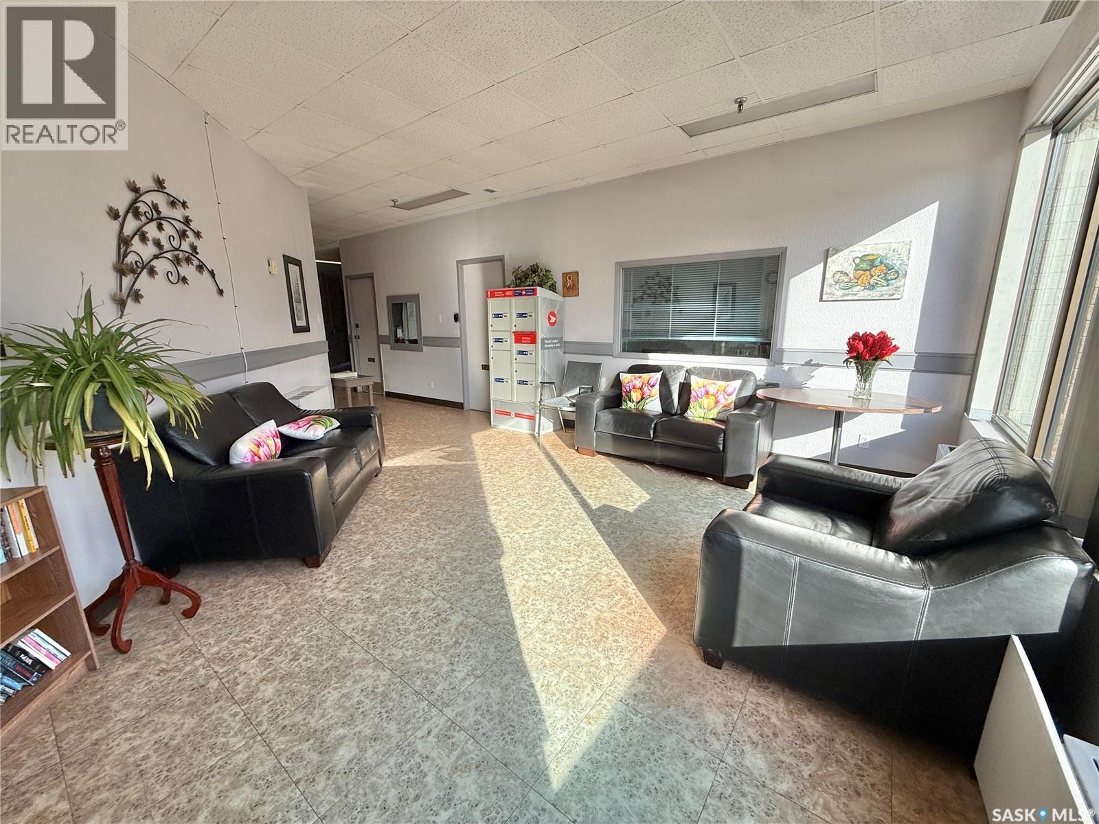 Additional image 4 of 301-351 Saguenay Drive, Saskatoon, SK, S7K5T4