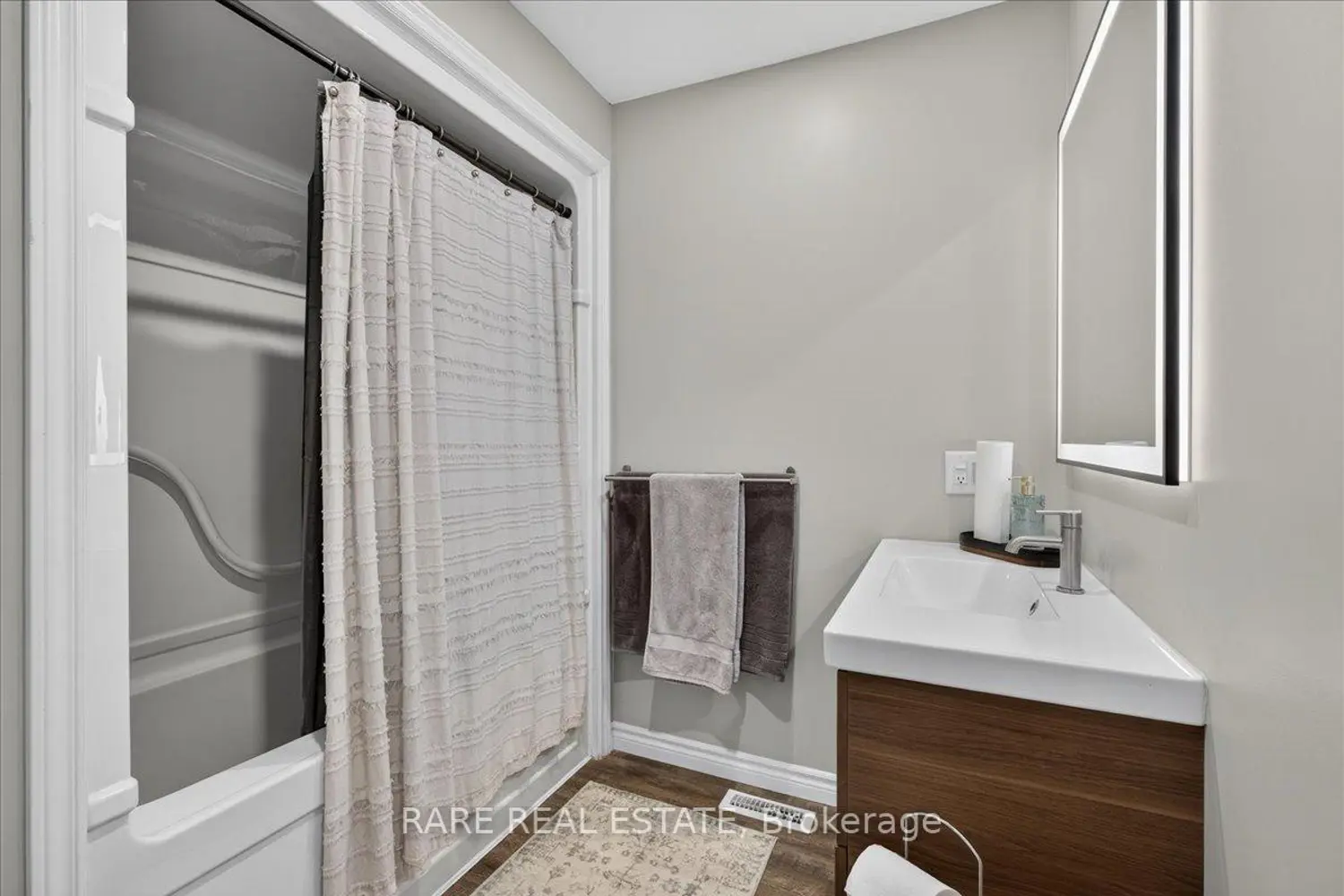 Additional image 7 of 119 Essa Road