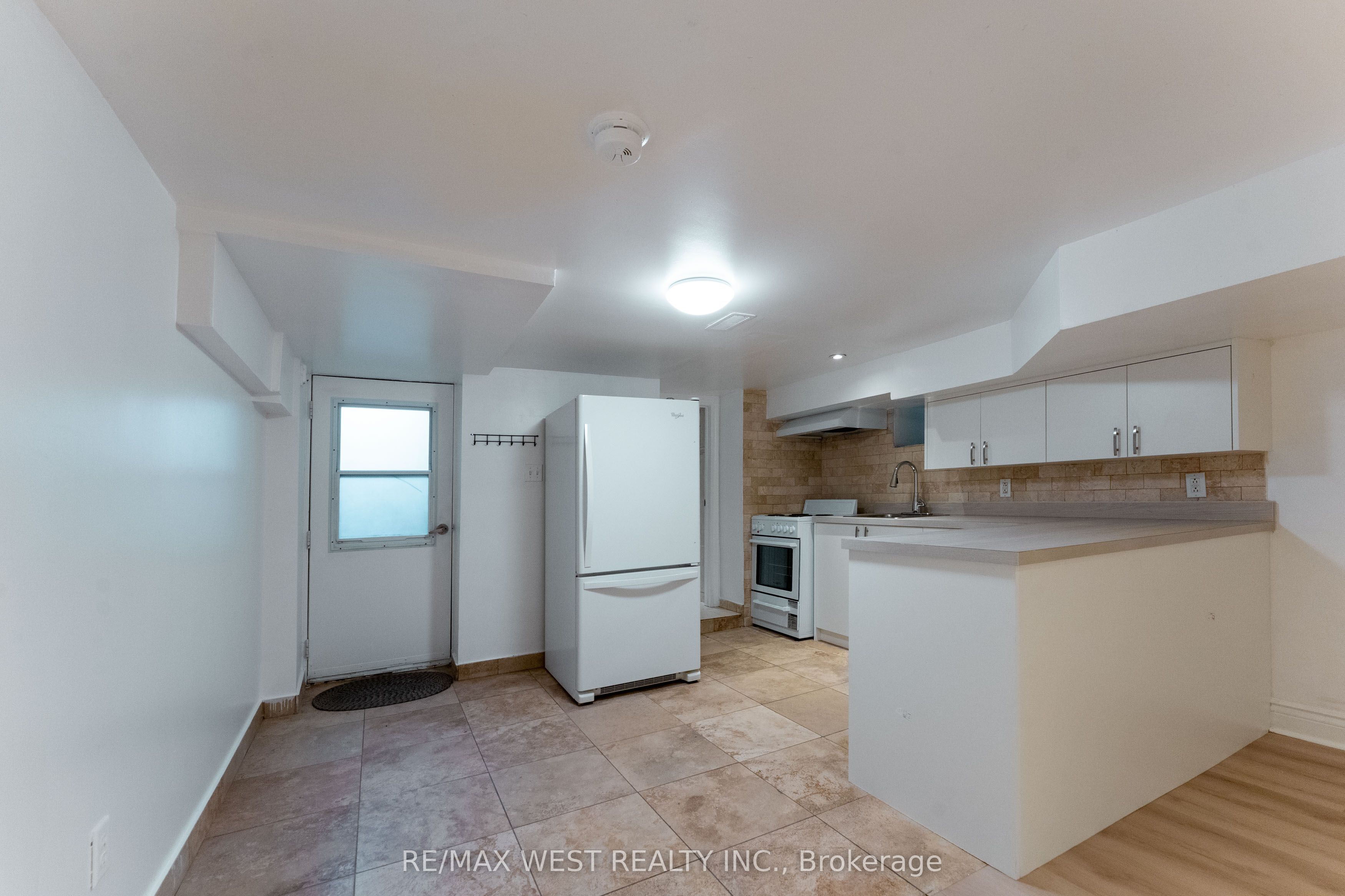 Additional image 5 of # Bsmt Ap-12 Gillespie Avenue, Toronto, ON, M6N 2Y6