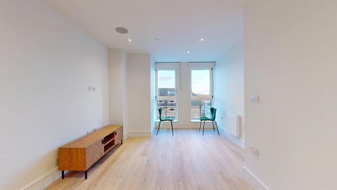 Beverley Way, New Malden SW20, Studio to rent