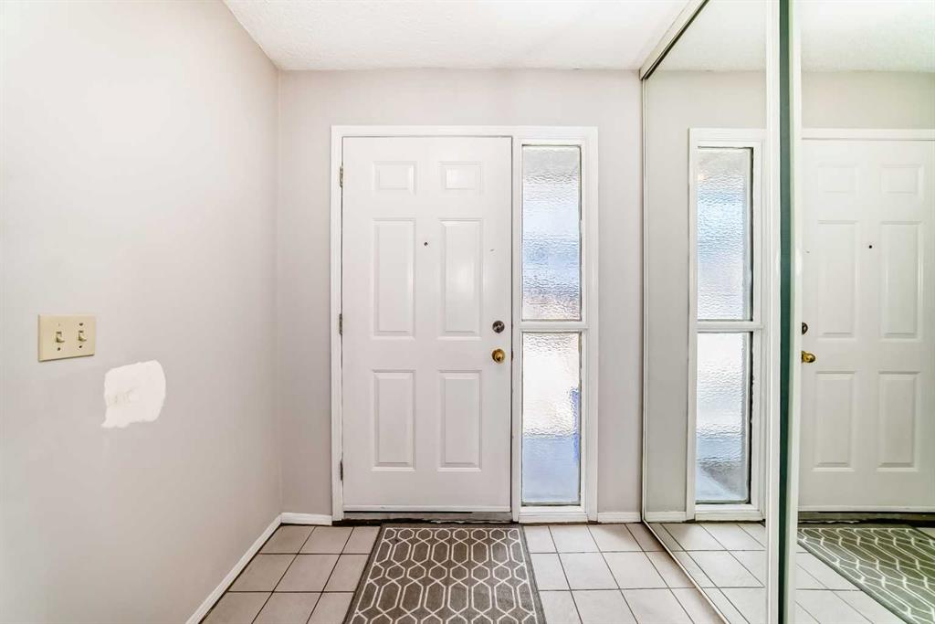 Additional image 4 of 226 Coachway Lane SW, Calgary, AB, t3h2v9