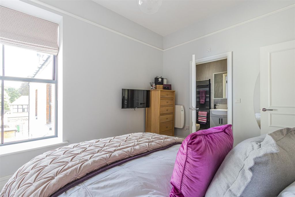 Additional image 6 of 2 bed flat for saleKestral Mews, Cathedral Road, Pontcanna CF11