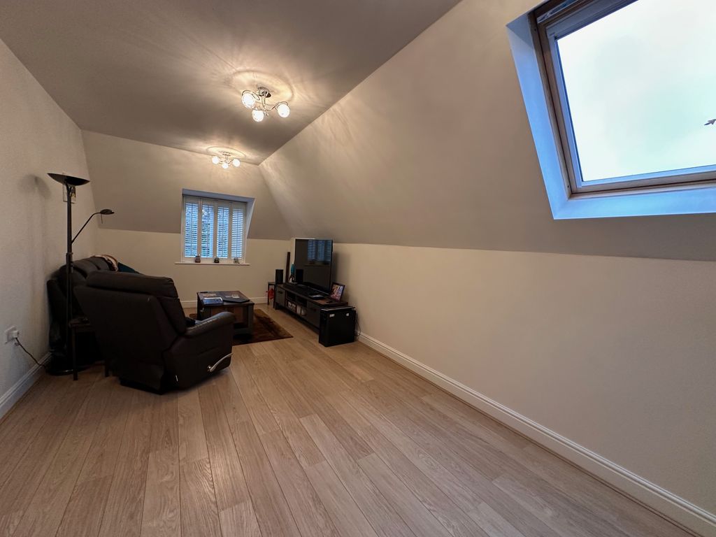 Additional image 4 of 2 bed flat for saleFernbank Road, Ascot SL5