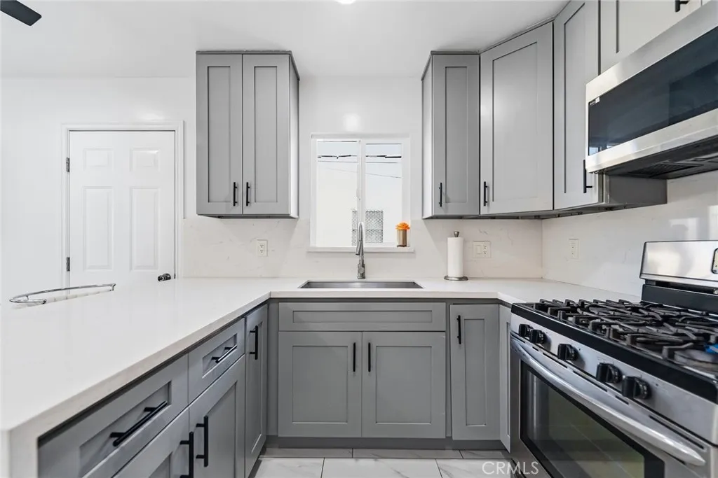 Additional image 16 of 1118 E 77th Pl, Los Angeles, CA 90001