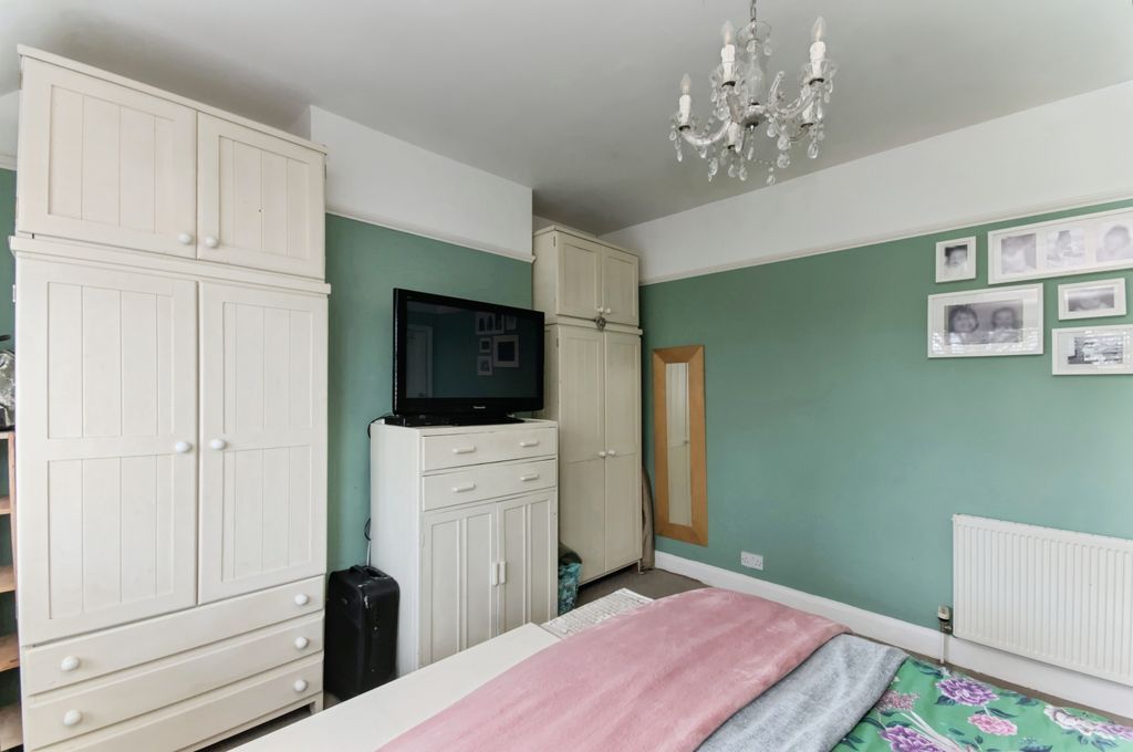 Additional image 17 of 3 bed semi-detached house for saleFitzmaurice Avenue, Eastbourne BN22
