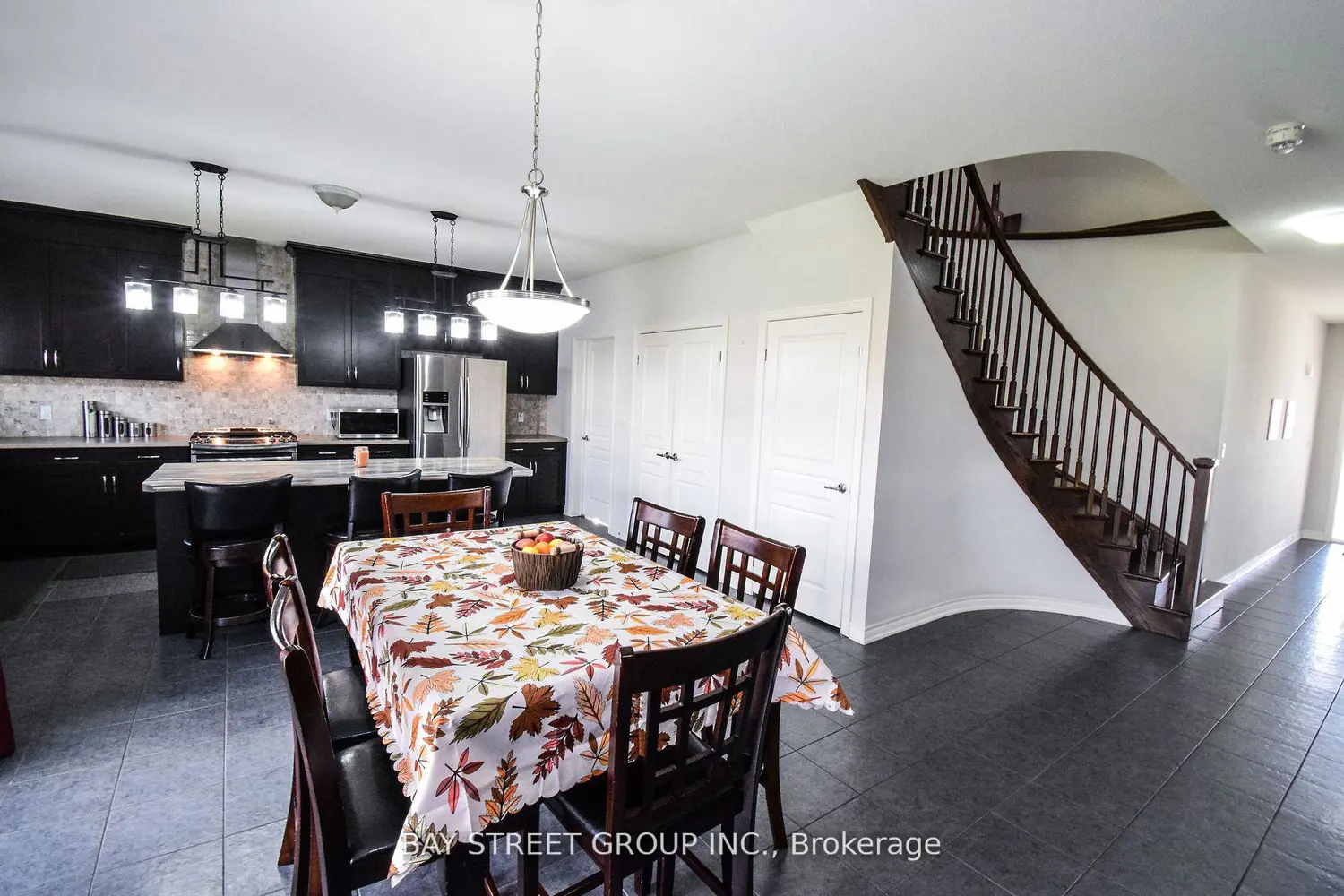 Additional image 5 of 490 Silverwood Avenue