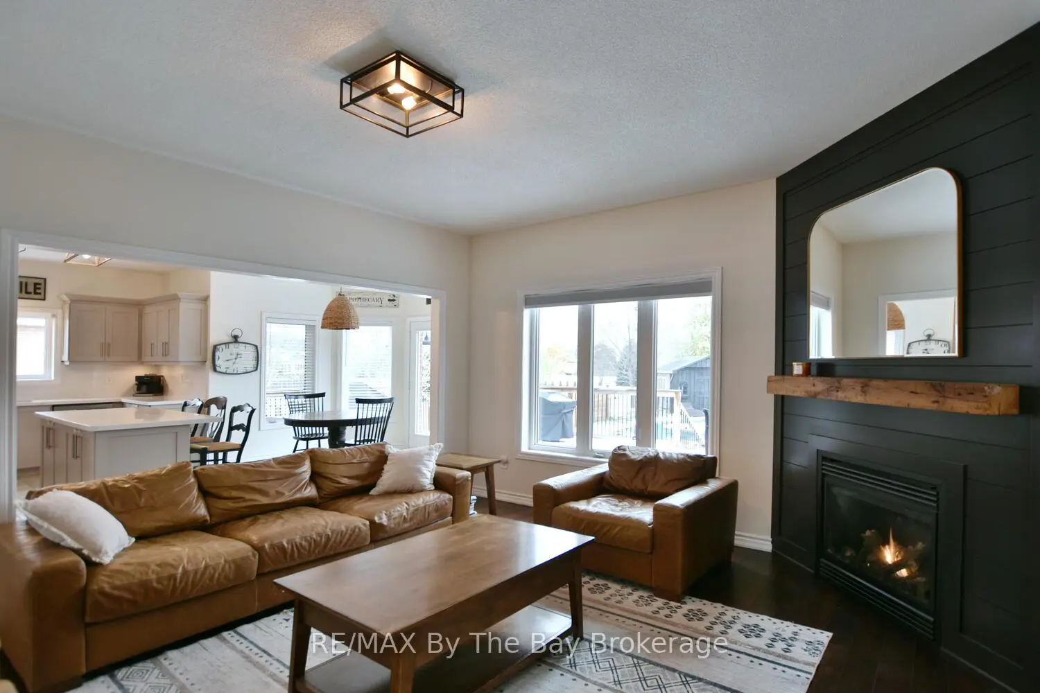 17 Basswood Drive photo 3