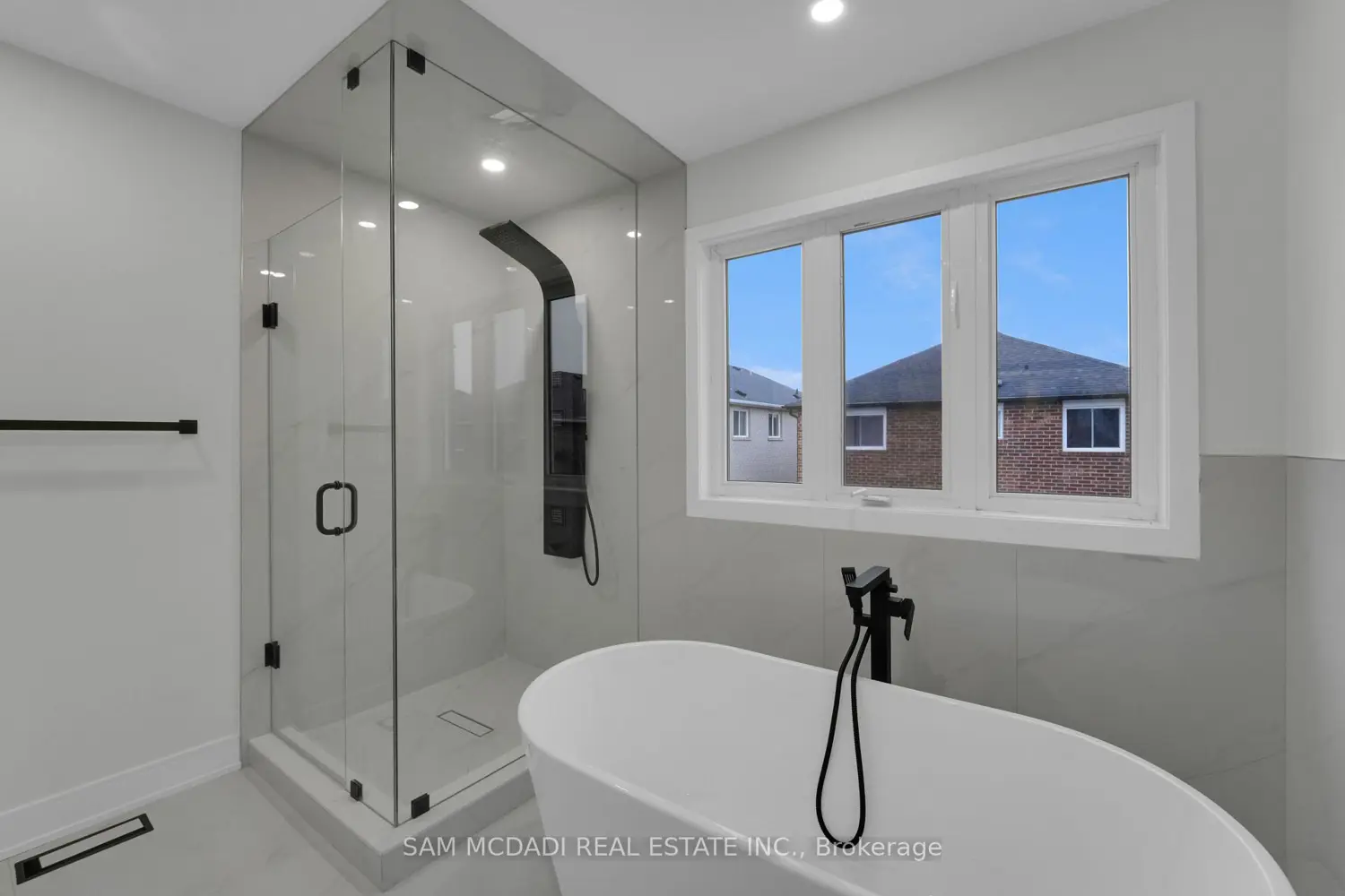 Additional image 14 of 17 Ferncastle Crescent