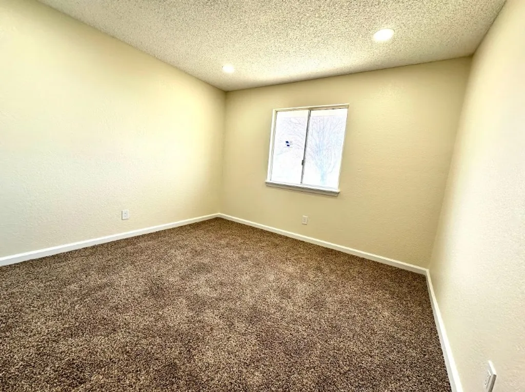 Additional image 10 of 40912 E 168th St E, Lancaster, CA 93535