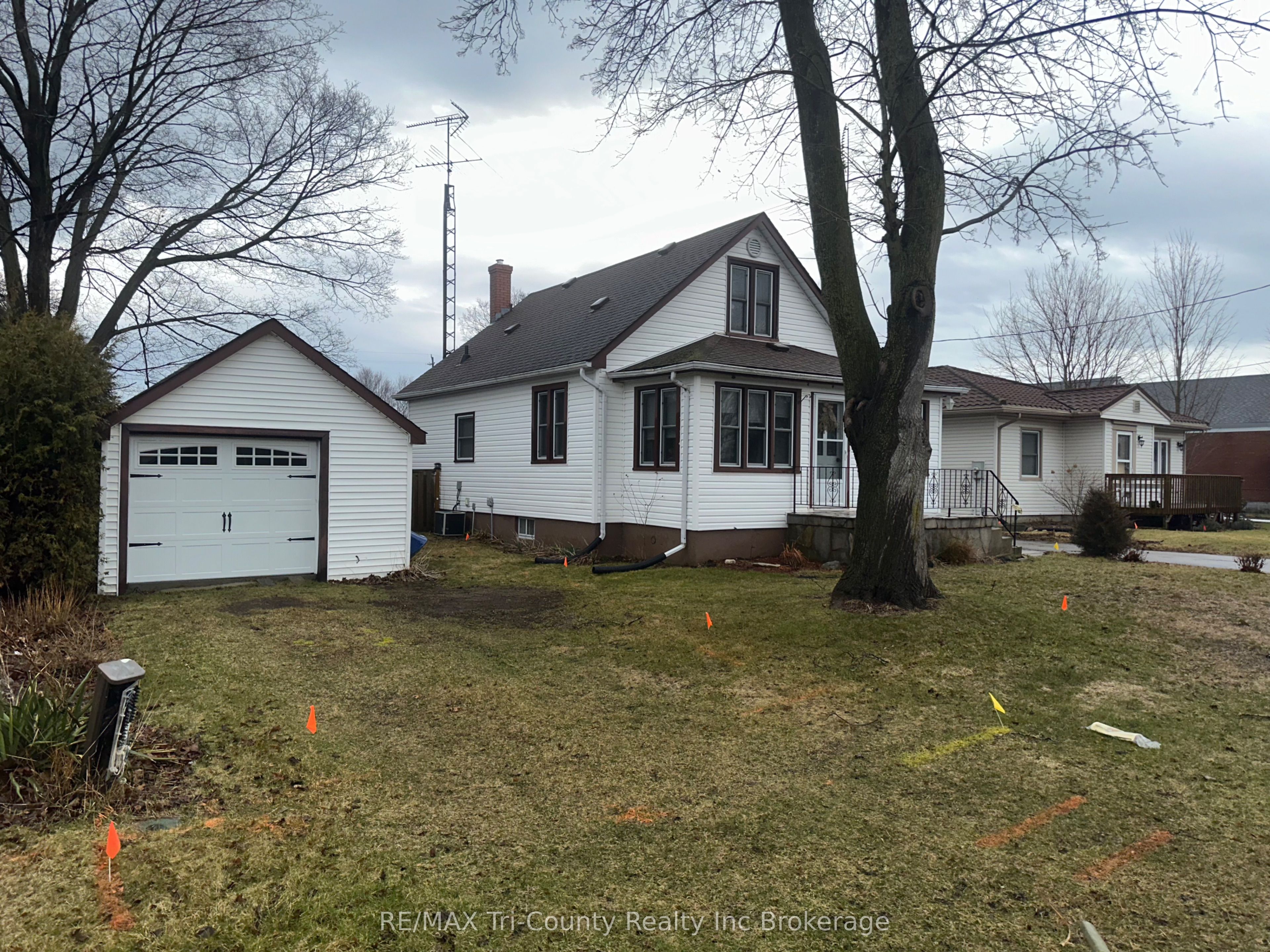 34 George Street N, Norfolk, ON, N0E 1G0