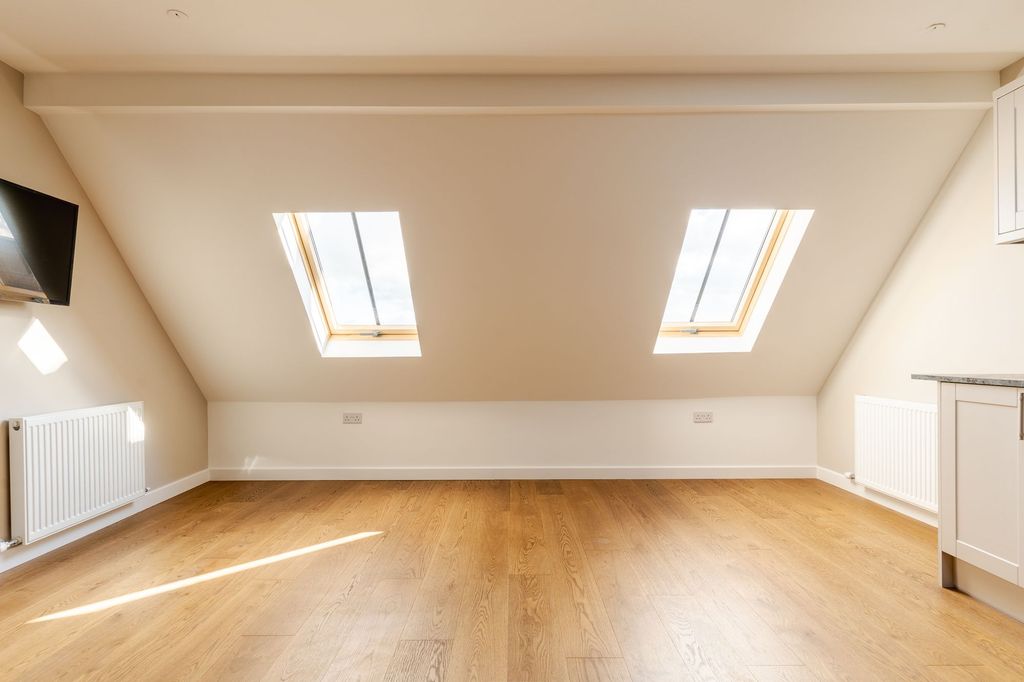Additional image 4 of 3 bed flat for saleParkside Terrace, Edinburgh EH16