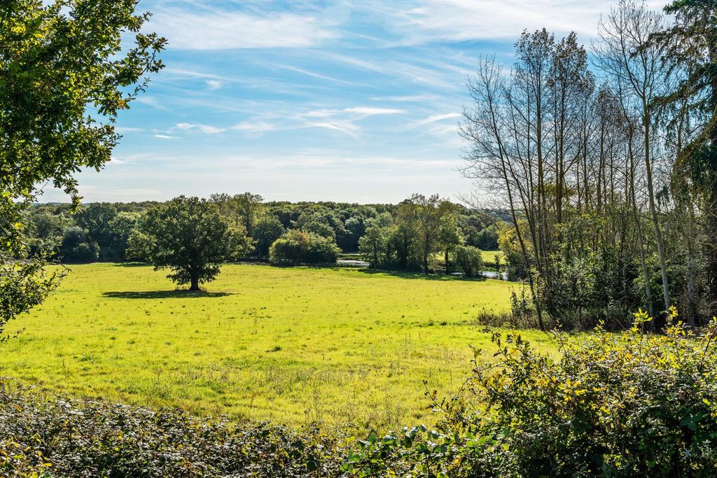 Additional image 65 of Land for saleNear Cranleigh, Surrey GU6