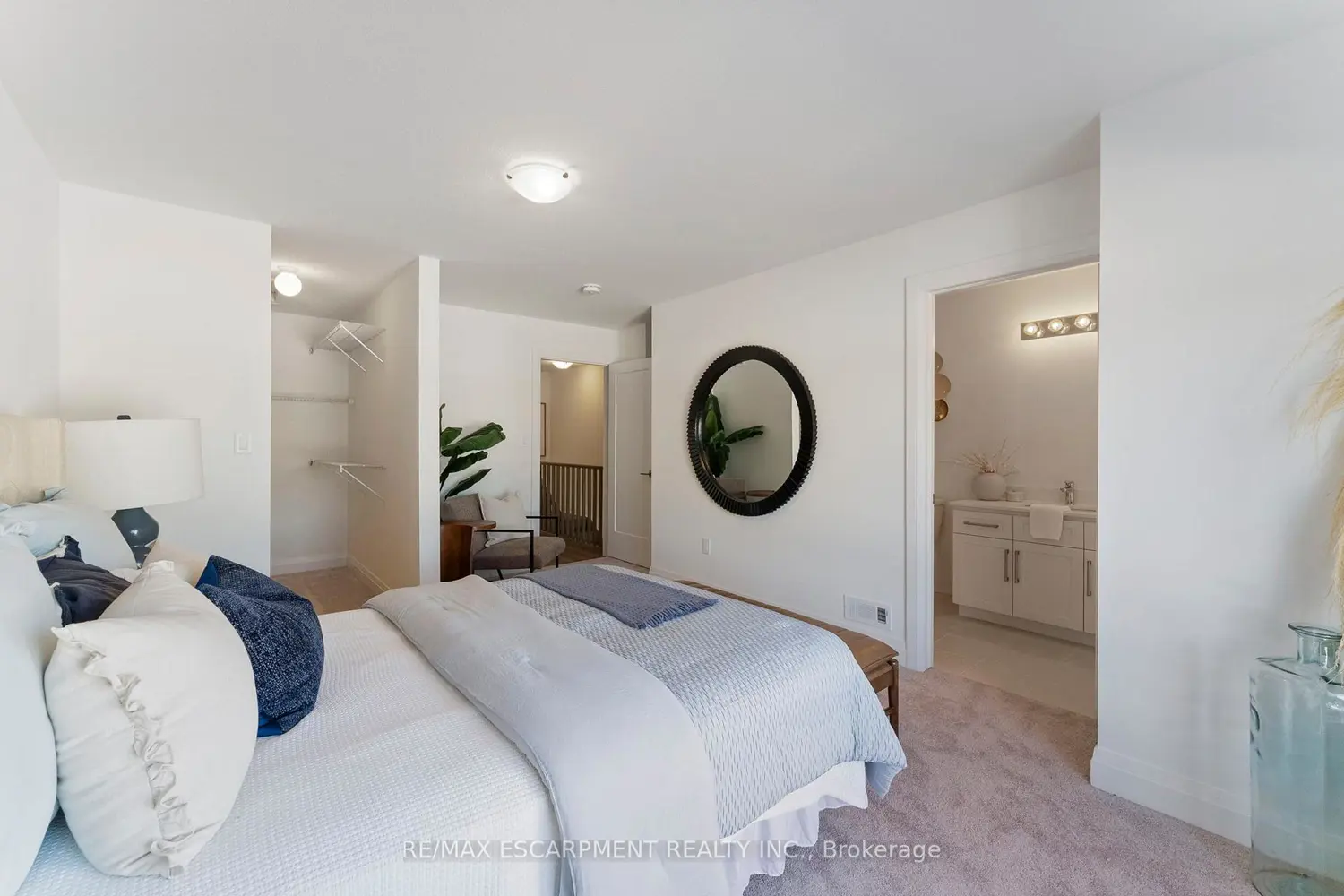 Additional image 13 of 14 Clear Valley Lane