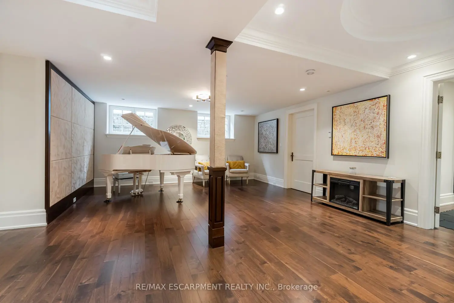 Additional image 16 of 1476 Carmen Drive