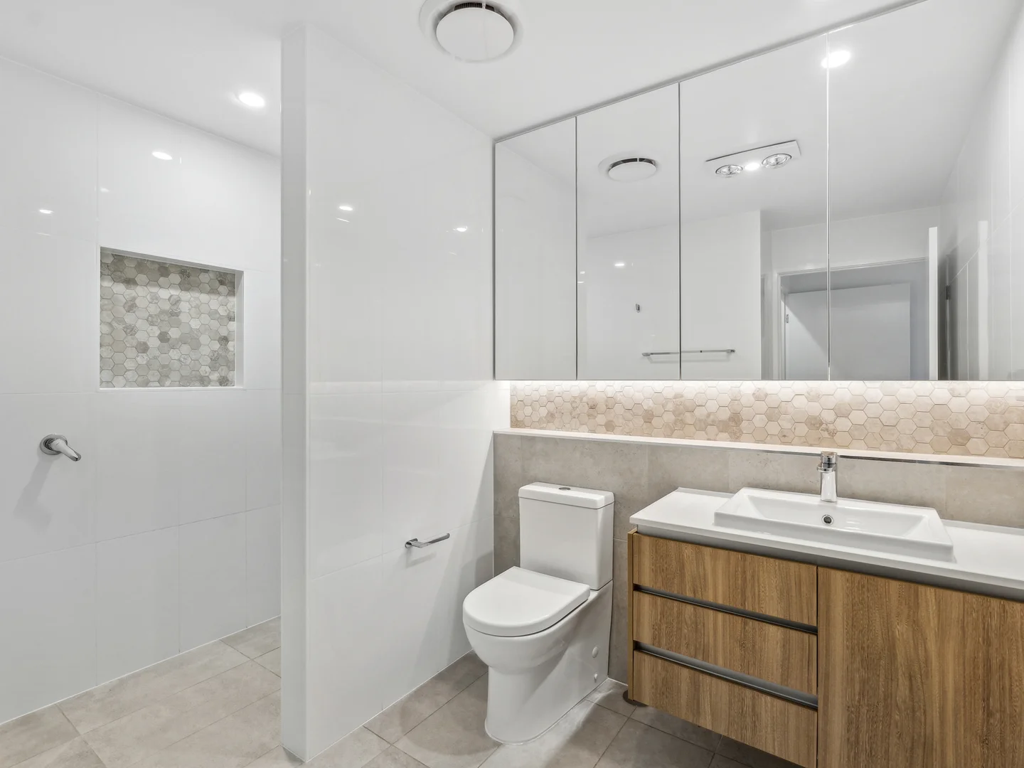 Additional image 8 of 2019/7 Braddock Street, Robertson QLD 4109