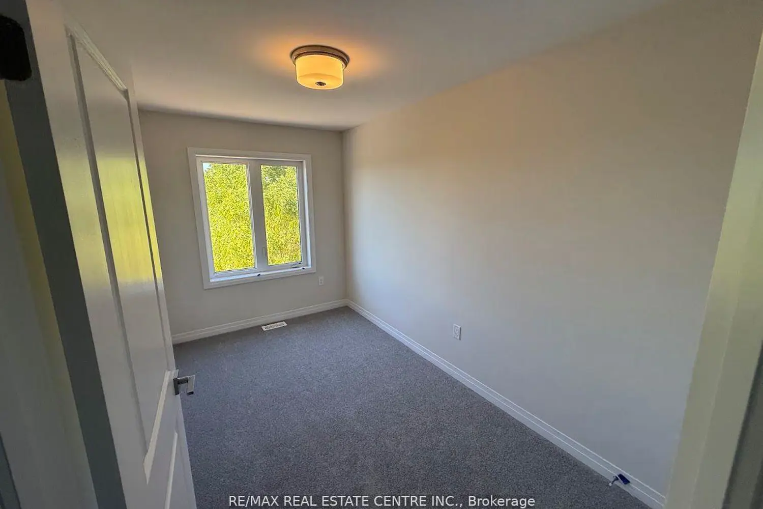 Additional image 14 of 660 Colborne Street 41