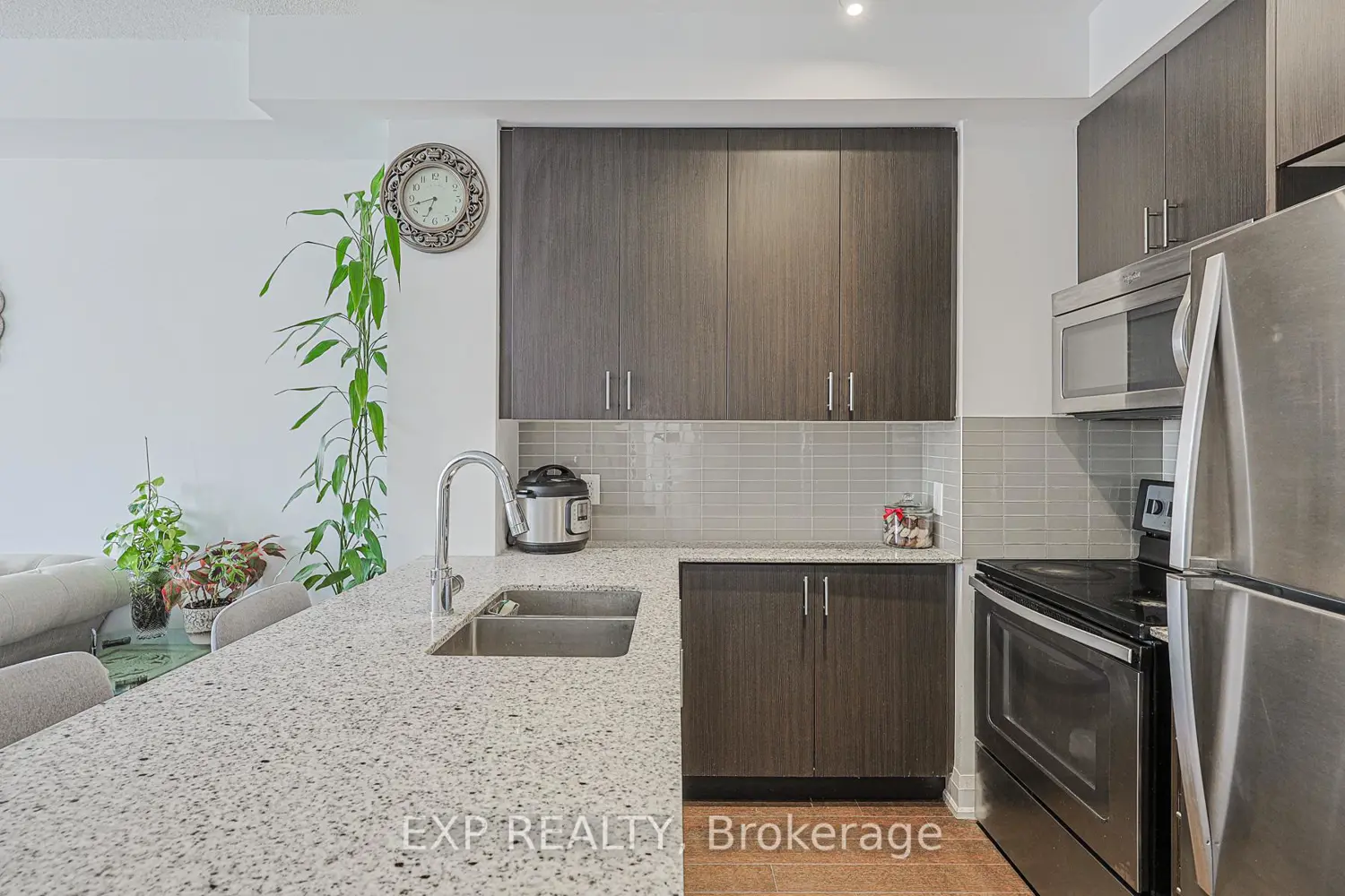 Additional image 11 of 9582 Markham Road 302