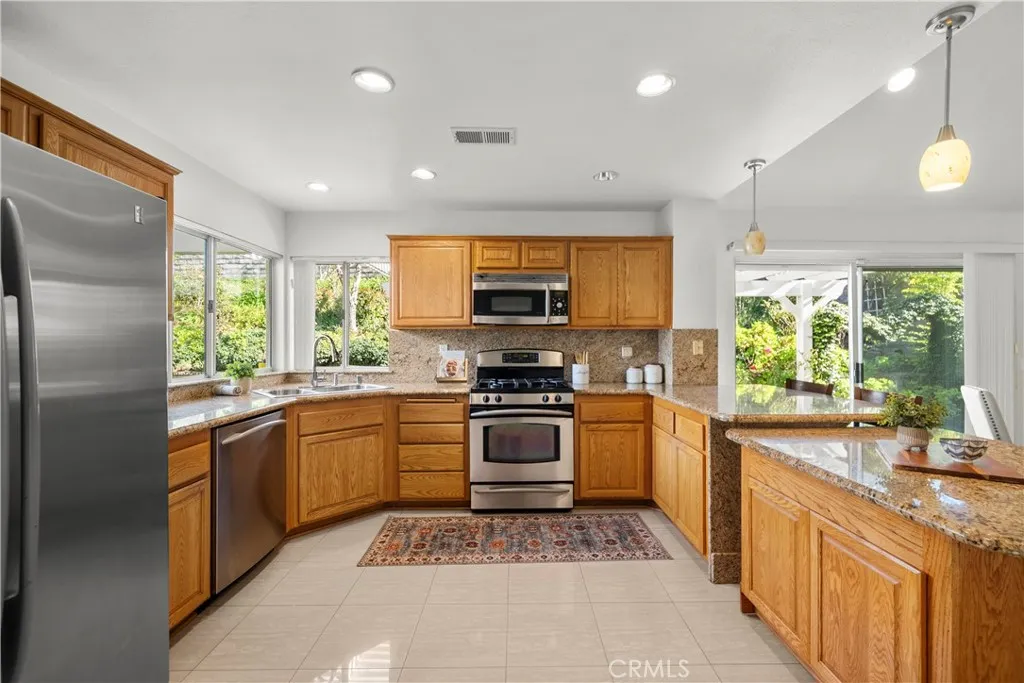 Additional image 60 of 26334 Emerald Dove Dr, Valencia, CA 91355