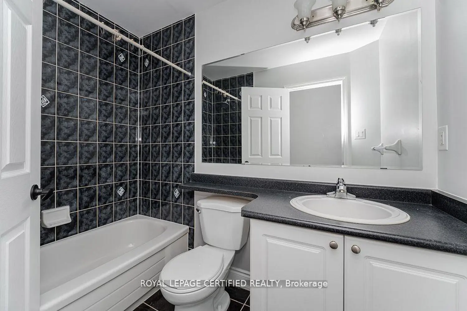 Additional image 14 of 123 Dunlop Court