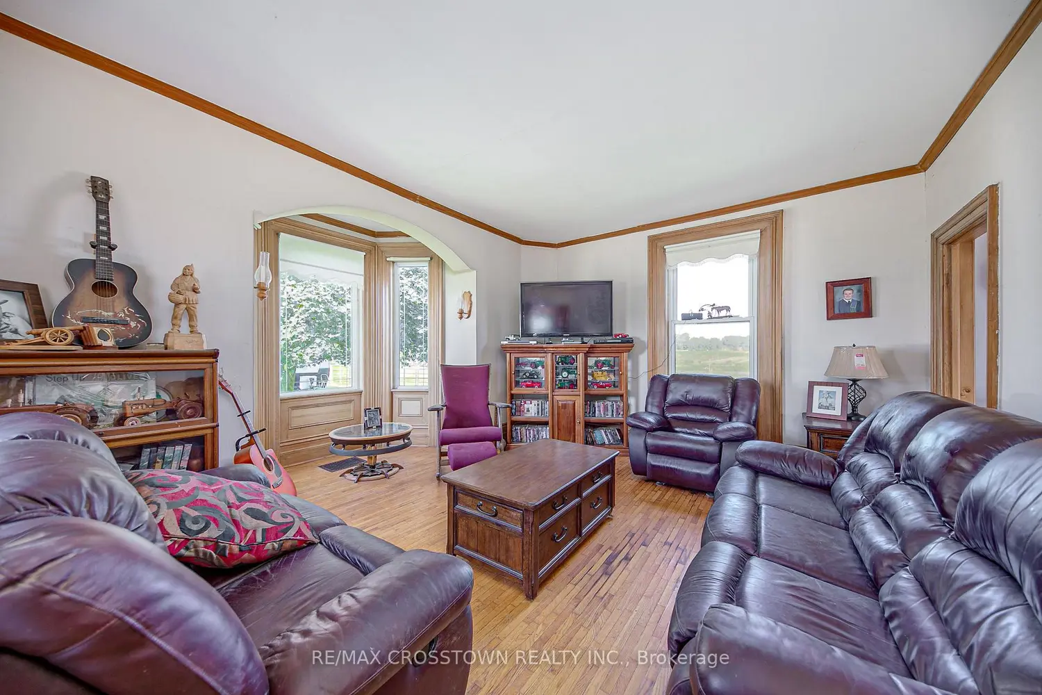 Additional image 14 of 6409 10Th Line