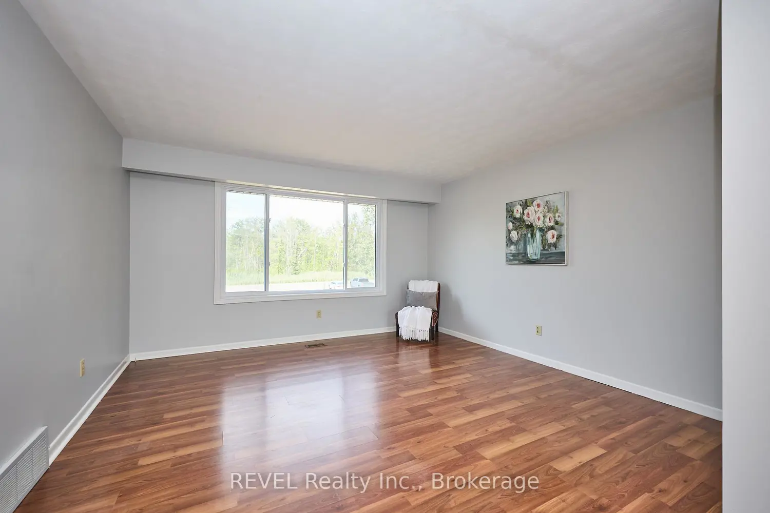 Additional image 9 of 740 Highway 20