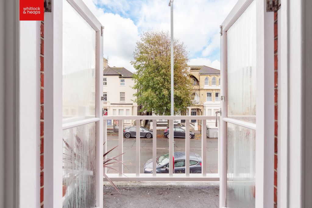 Additional image 8 of 2 bed flat for saleSackville Road, Hove BN3