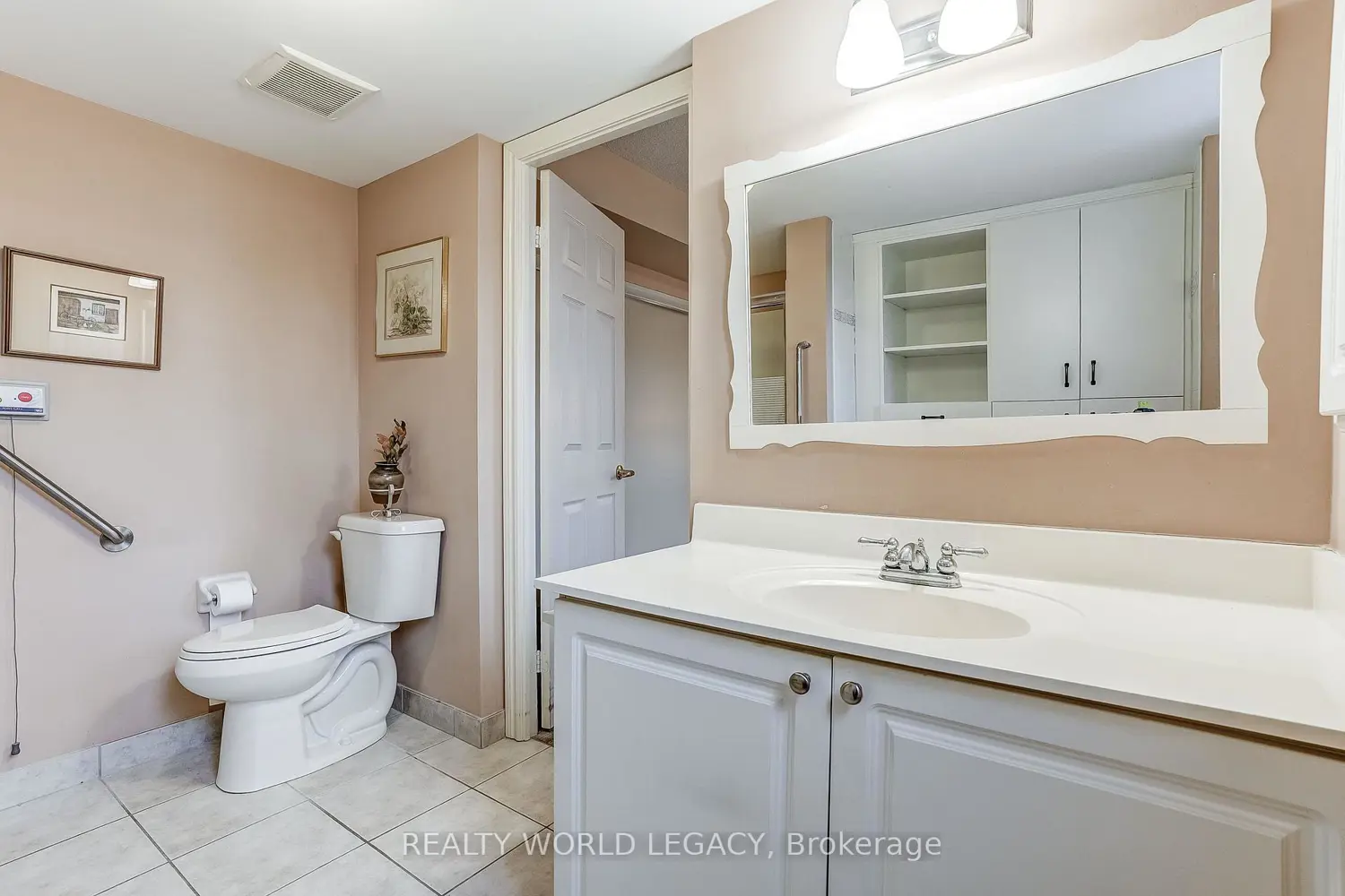 Additional image 4 of 100 Burloak Drive 1201