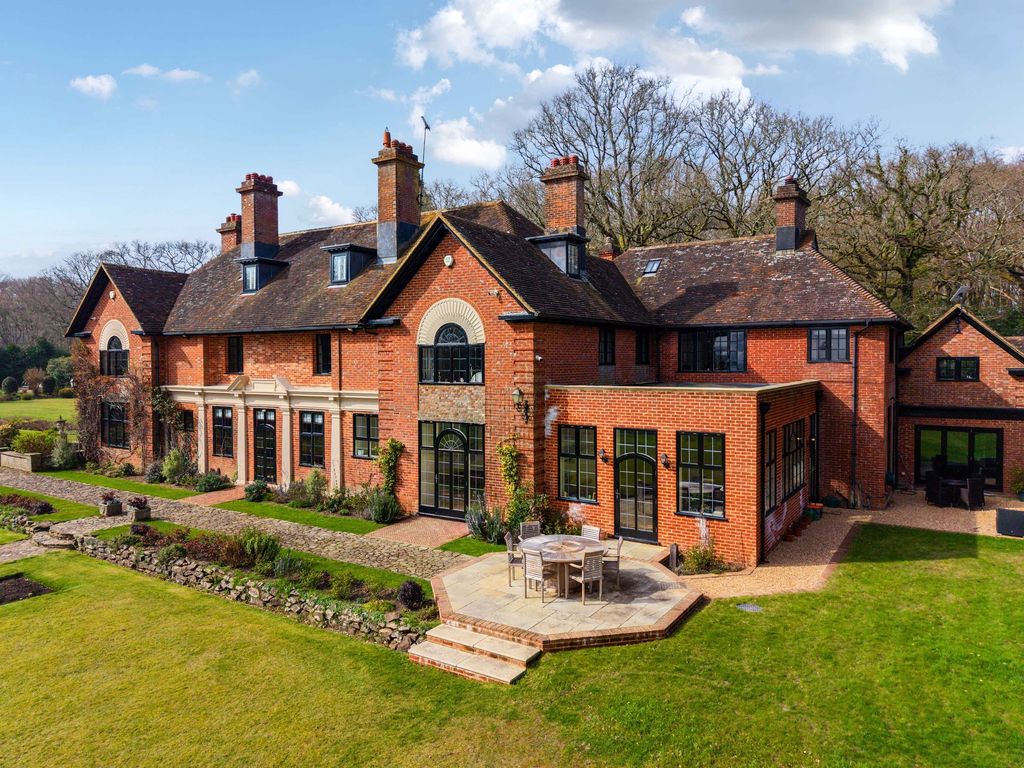 10 bed detached house for saleRobertsbridge, Sussex TN32