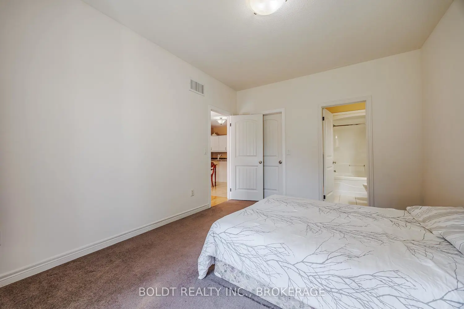 Additional image 11 of 58 Videl Crescent