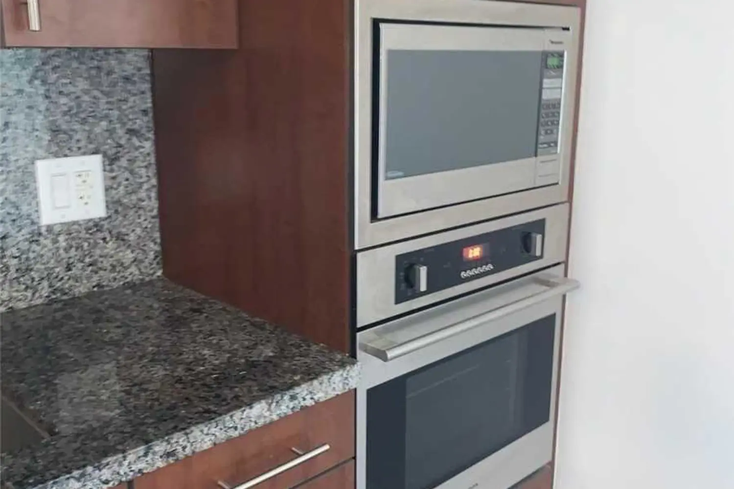 Additional image 14 of 5 Sheppard Avenue 2718