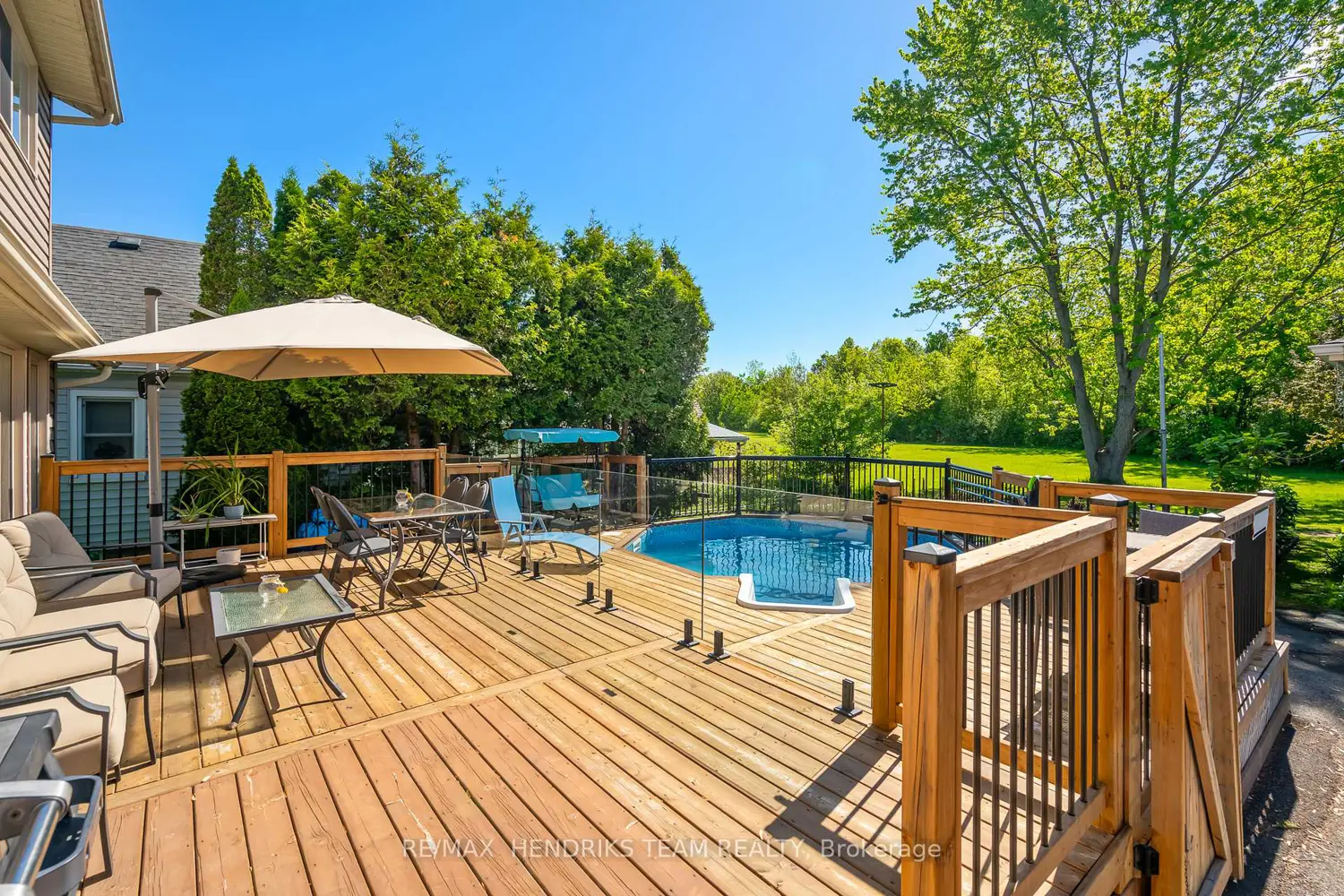 Additional image 12 of 415 Riverside Drive