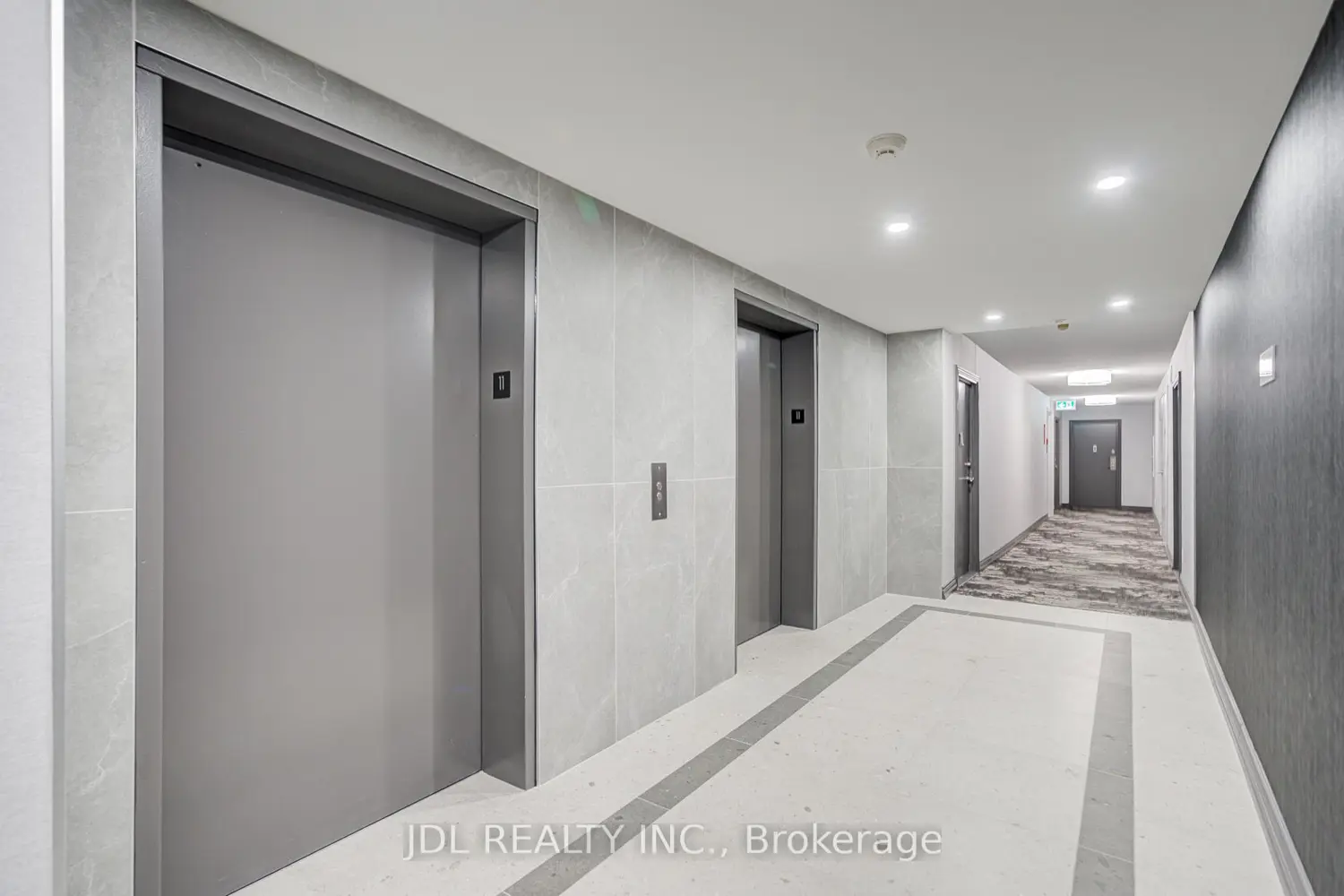 Additional image 4 of 1 Reidmount Avenue 1106