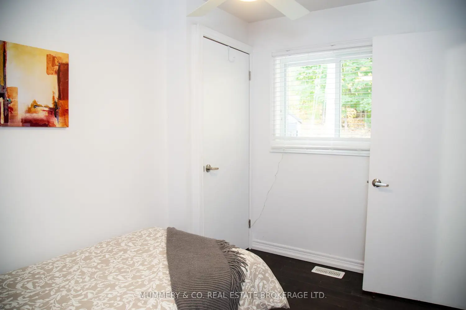 Additional image 5 of 52 Grand Street