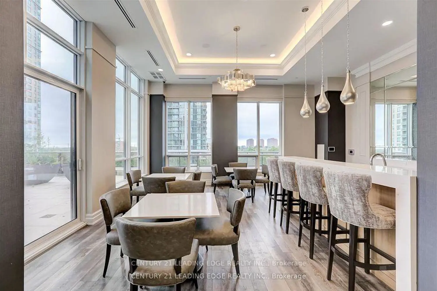 Additional image 16 of 36 Elm Drive 803