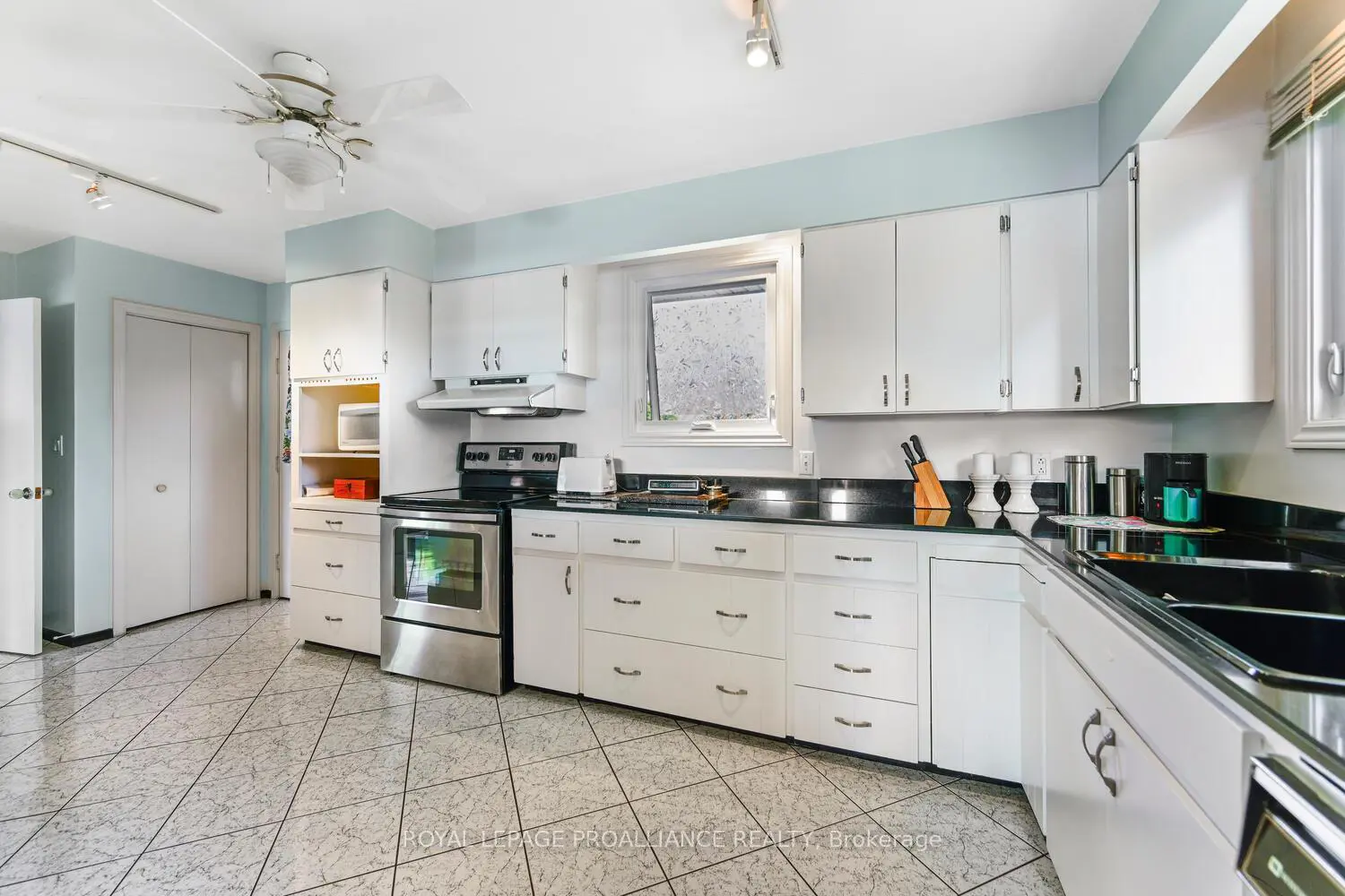 Additional image 12 of 10 Cliffside Crescent