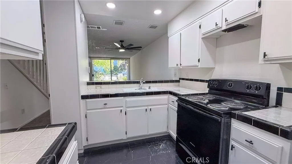 Additional image 5 of 25391 Pine Creek Lane, Wilmington, CA 90744