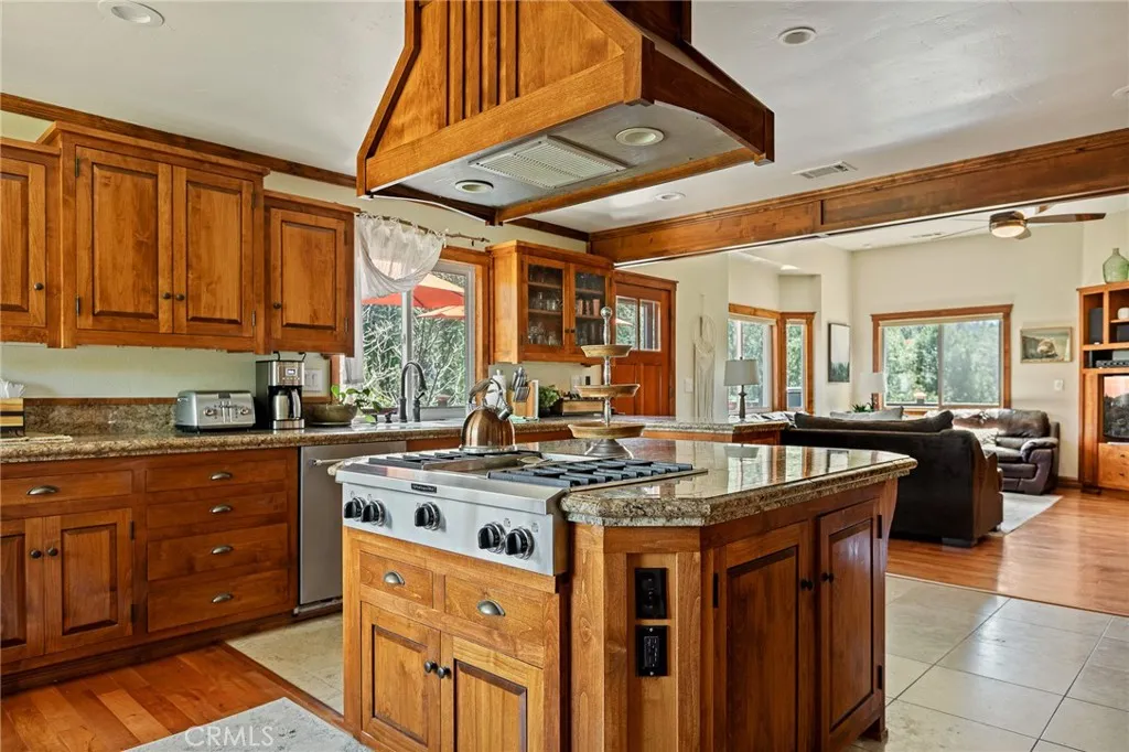 Additional image 68 of 813 Brentwood Dr, Lake Arrowhead, CA 92352