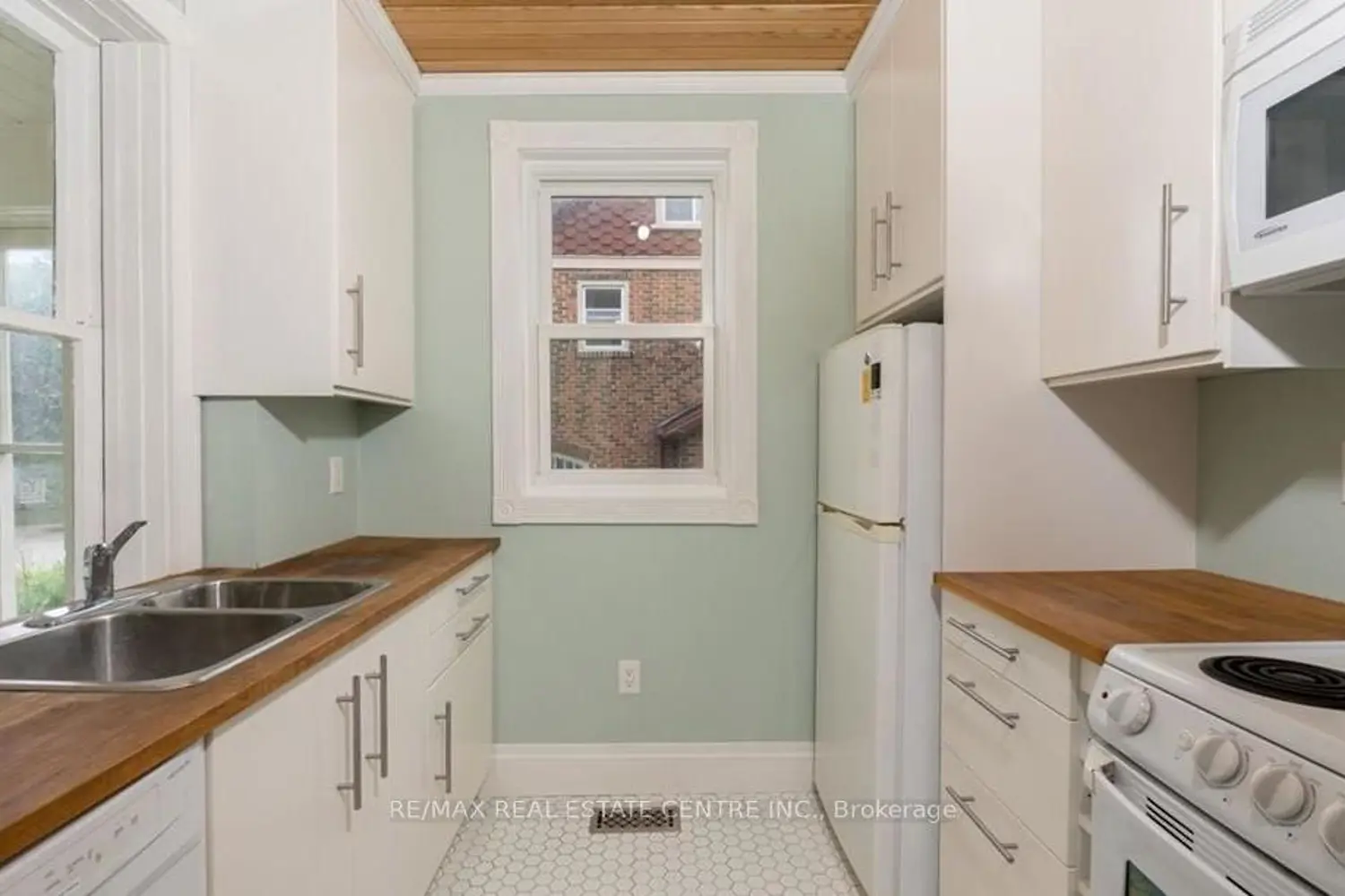 Additional image 4 of 14 Young Street