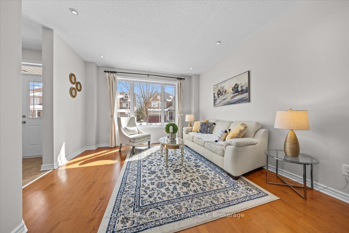 Additional image 3 of 650 New Liskeard Crescent, Ottawa, ON, K2J 0N3