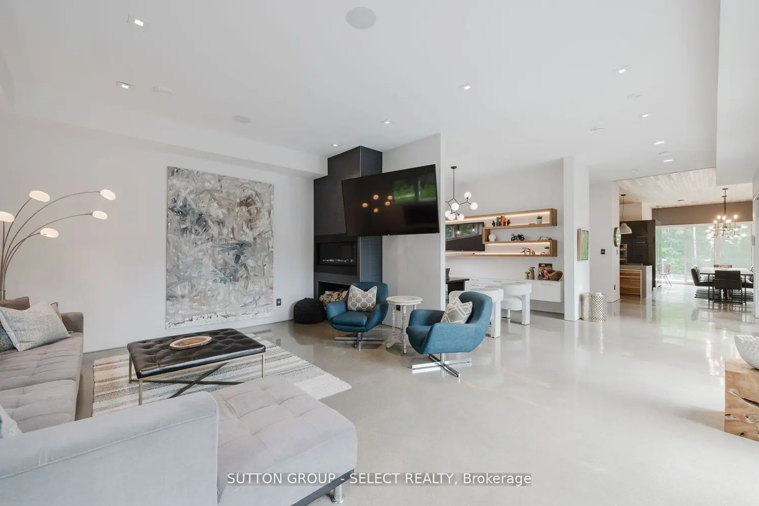 Additional image 4 of 9385 Elviage Drive