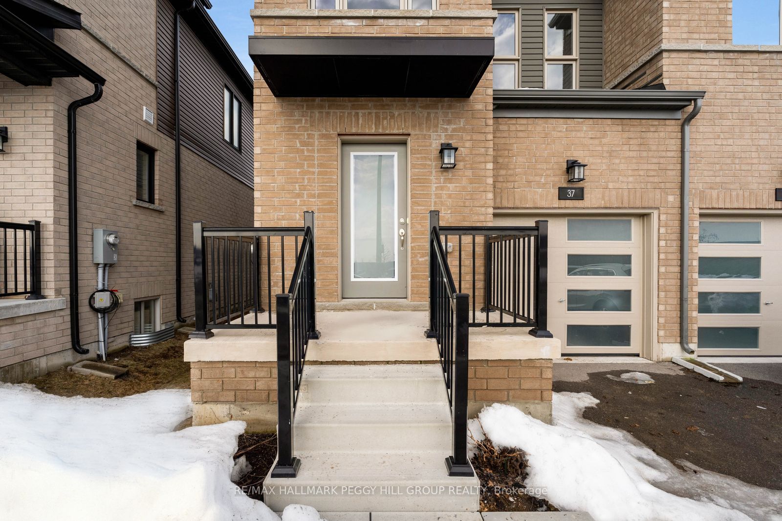 Additional image 3 of 37 Turnberry Lane, Barrie, ON, L9J 0M8