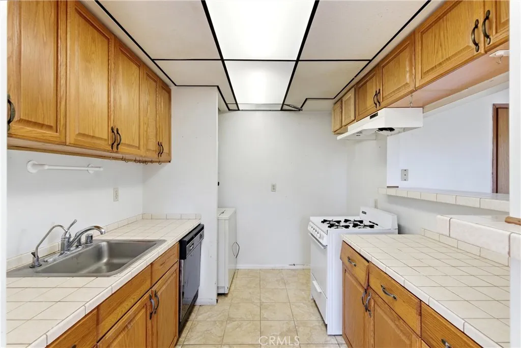 Additional image 14 of 8225 Foxhall Drive, Huntington Beach, CA 92646