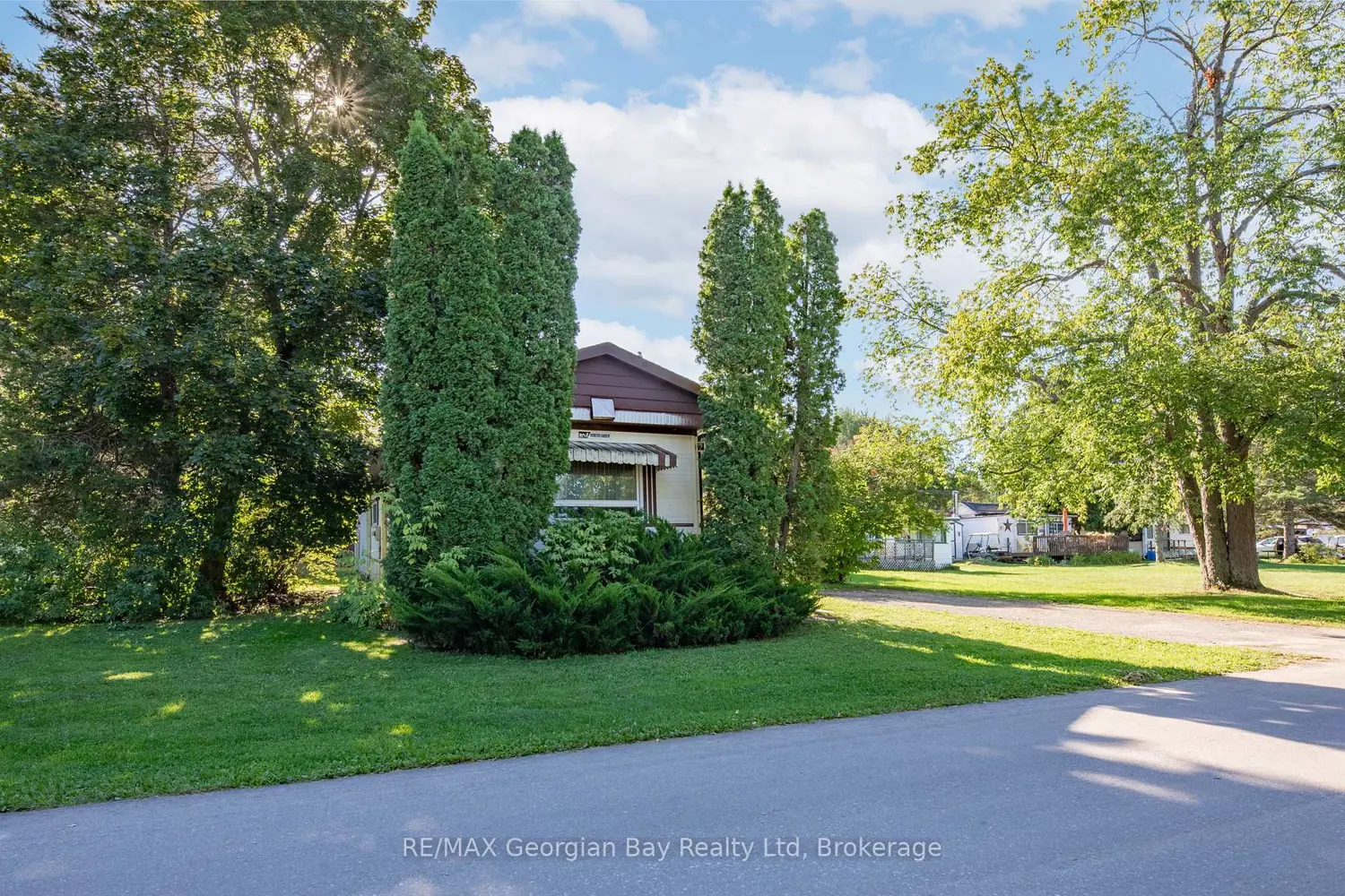 Additional image 11 of 3 Lakeshore Road