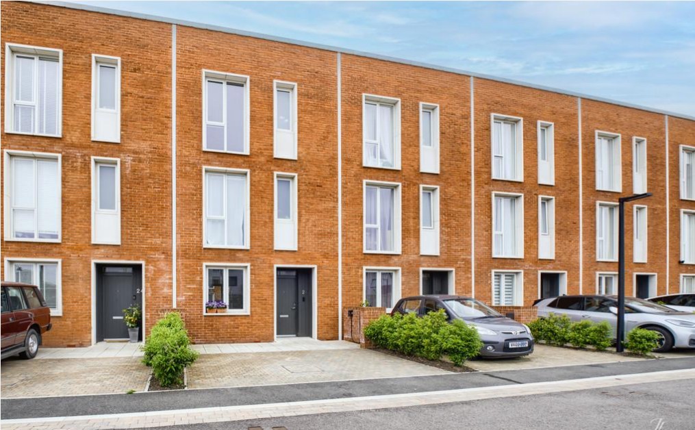 4 Bed Terraced House, Port Loop, B16, N1 7GU