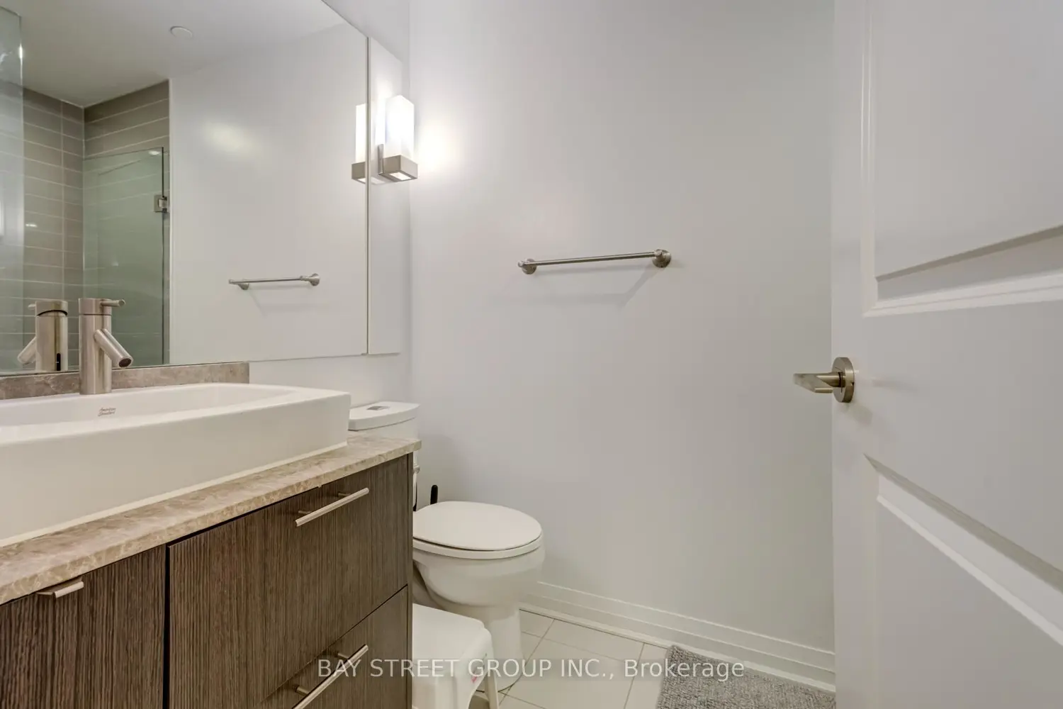 Additional image 9 of 8 Mercer Street 909